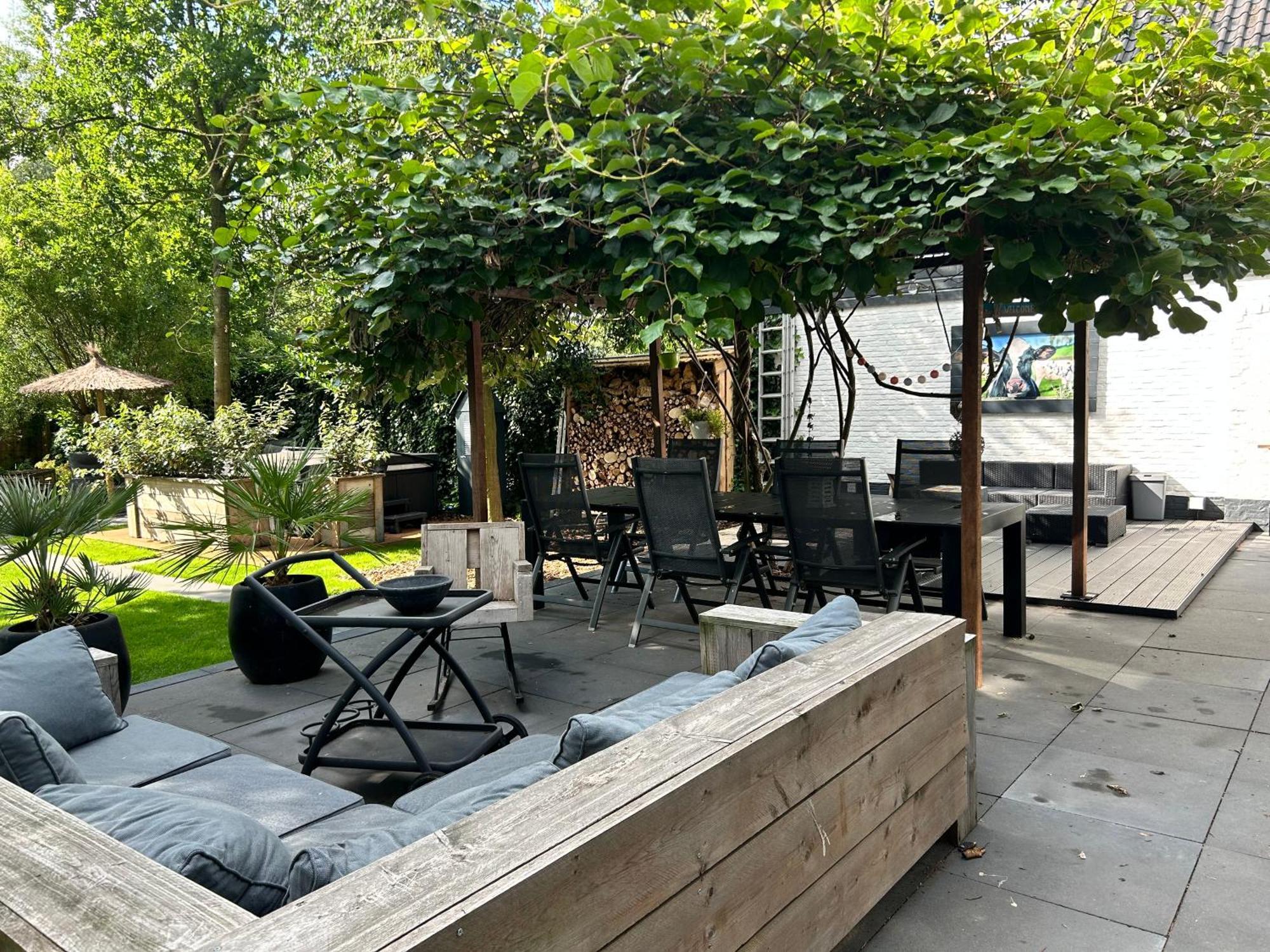 Casa Aan De Plas, B&B Met Sauna En Hottub Of Jacuzzi Nieuwkoop 외부 사진