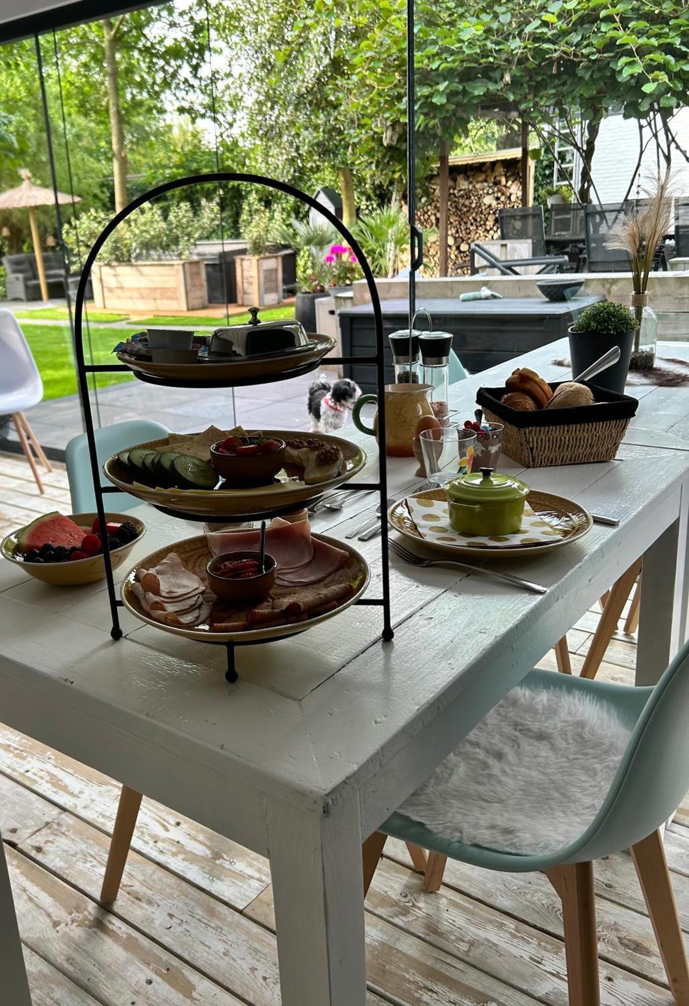 Casa Aan De Plas, B&B Met Sauna En Hottub Of Jacuzzi Nieuwkoop 외부 사진