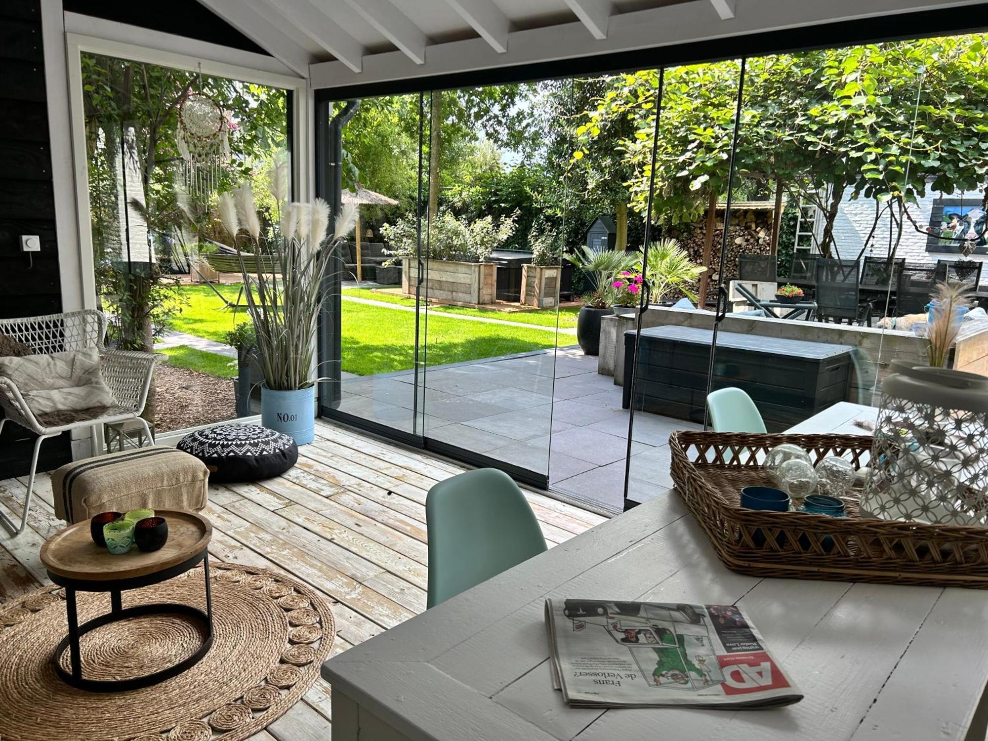 Casa Aan De Plas, B&B Met Sauna En Hottub Of Jacuzzi Nieuwkoop 외부 사진
