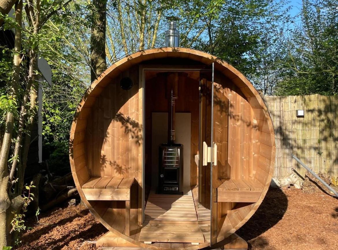 Casa Aan De Plas, B&B Met Sauna En Hottub Of Jacuzzi Nieuwkoop 외부 사진